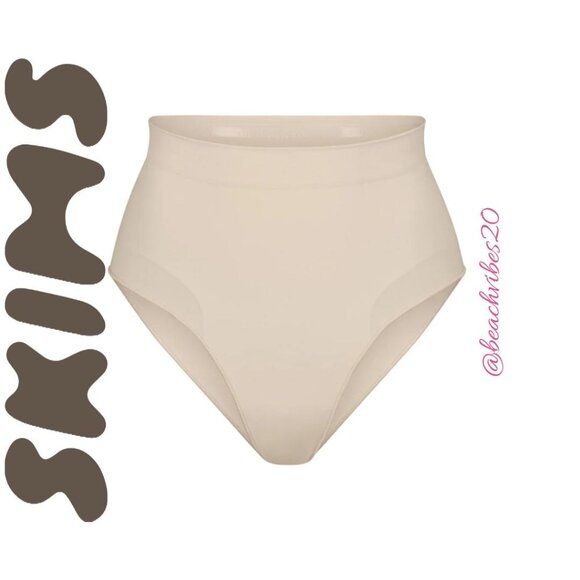 *SKIMS Seamless Sculpt Mid-rise Brief Sand Medium O-31 - Picture 1 of 7